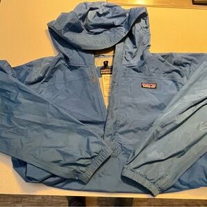 Mens pull over Patagonia Torrentshell rain jacket size XL